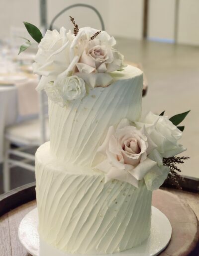 Maleny Hinterland wedding cake Cupcake Elegance