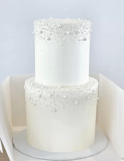 Pearl detail Maleny Hinterland wedding cake