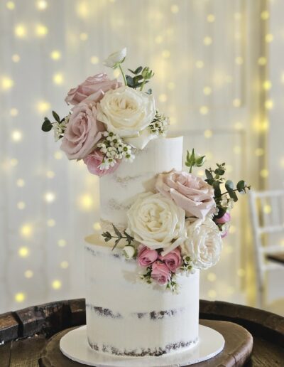 Hinterland wedding cakes Flaxton Gardens